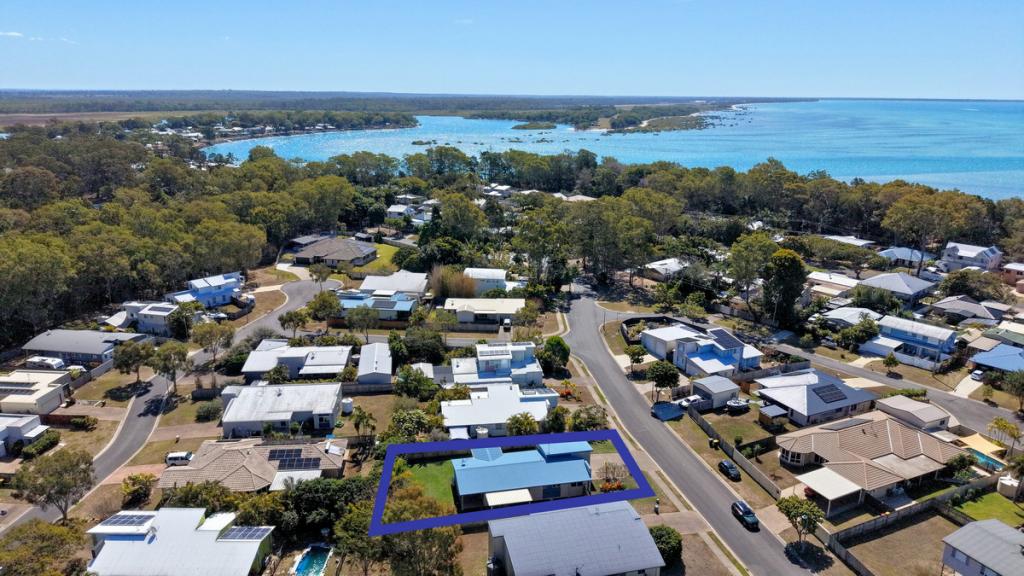 9 NORTHSHORE AVE, TOOGOOM, QLD 4655
