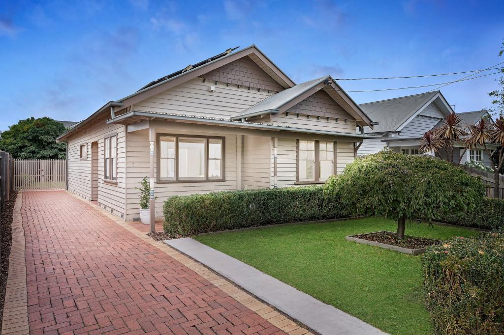 7 Robinson St, Sunshine, VIC 3020