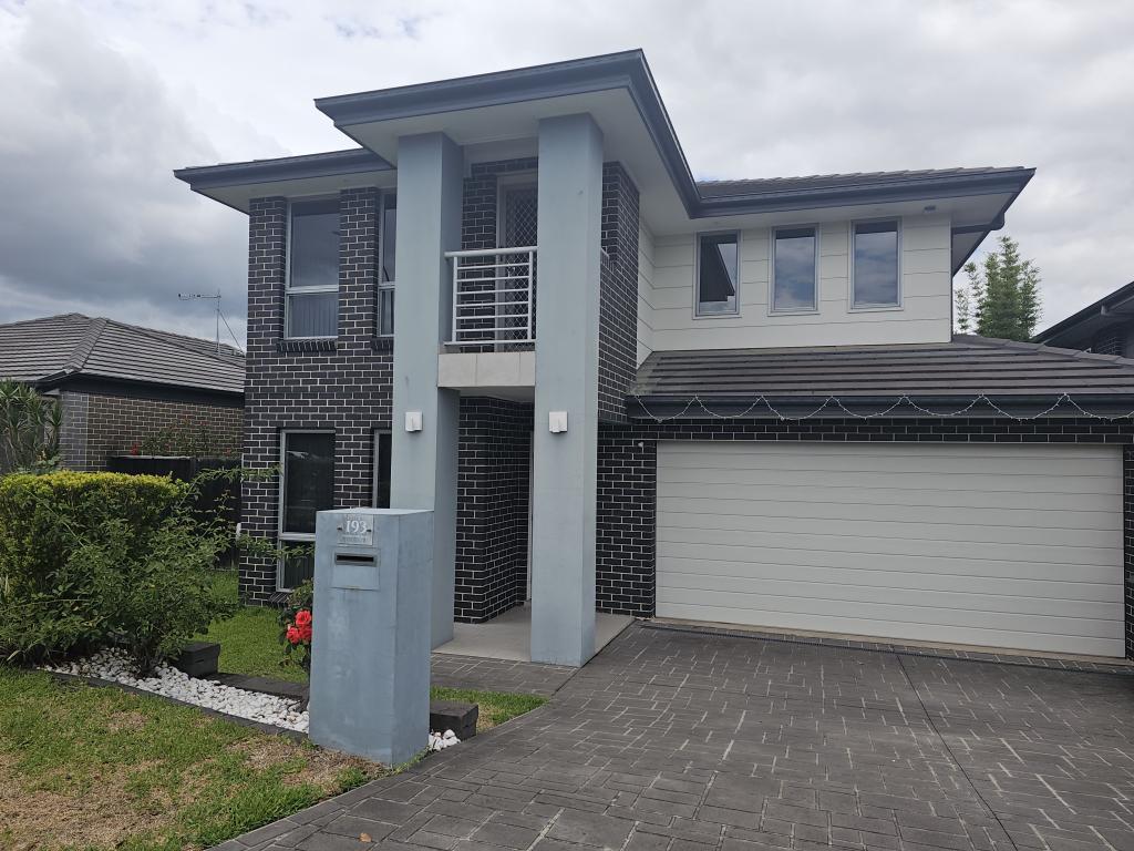 193 Stonecutters Dr, Colebee, NSW 2761