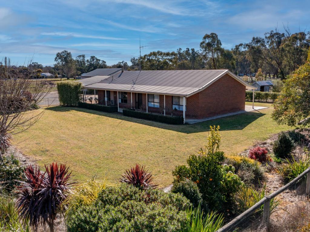 43 Meakins Ave, Violet Town, VIC 3669