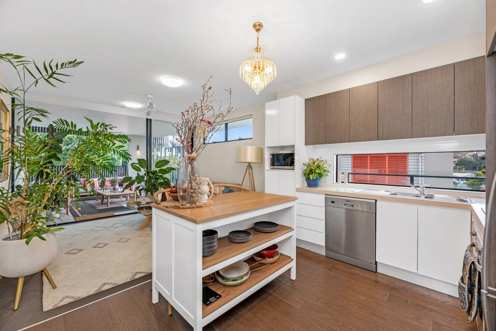 4/20 Queens Rd, Taringa, QLD 4068