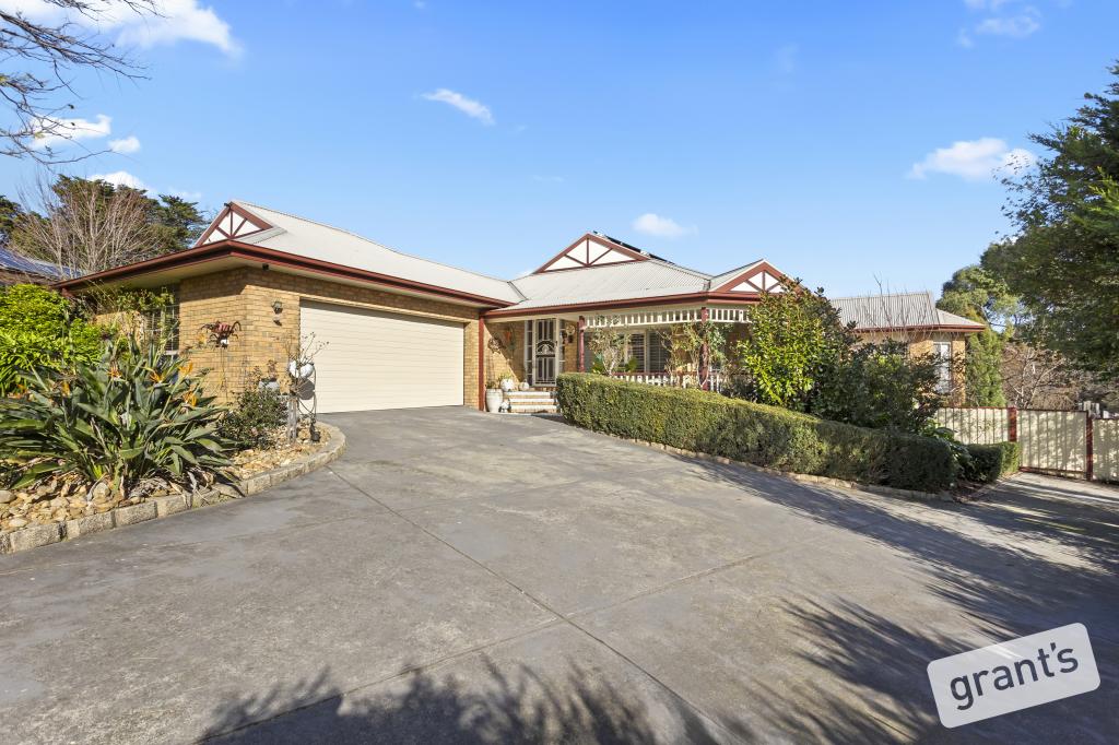 16 CLEVELAND CL, NARRE WARREN NORTH, VIC 3804