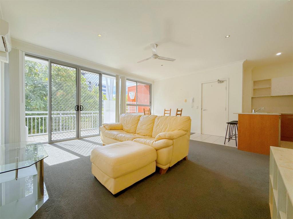 43/13 Bright Ave, Labrador, QLD 4215