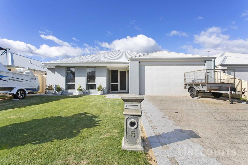 5 ARAWATTA LOOP, MADORA BAY, WA 6210