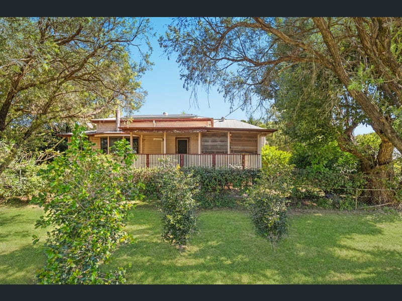 38 Mining St, Bundamba, QLD 4304