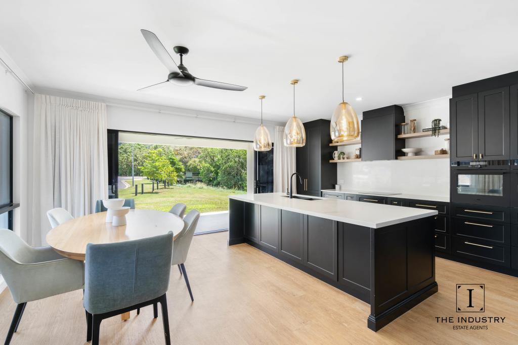 9 Lakeside Dr, Smithfield, QLD 4878