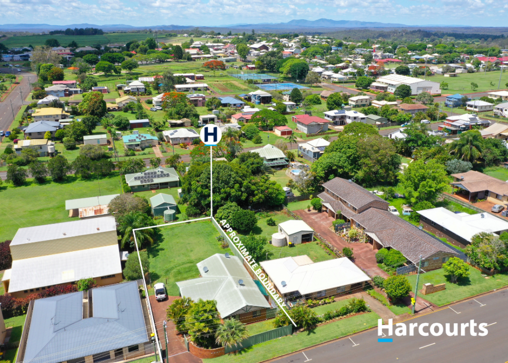 2 Mungomery St, Childers, QLD 4660