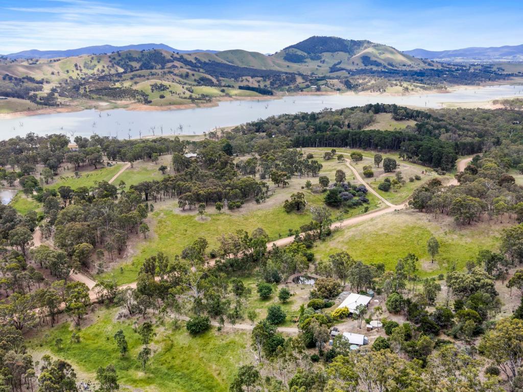 135 Banumum Rd, Mansfield, VIC 3722