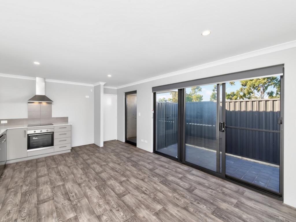 28a Peregrine Rd, Eglinton, WA 6034