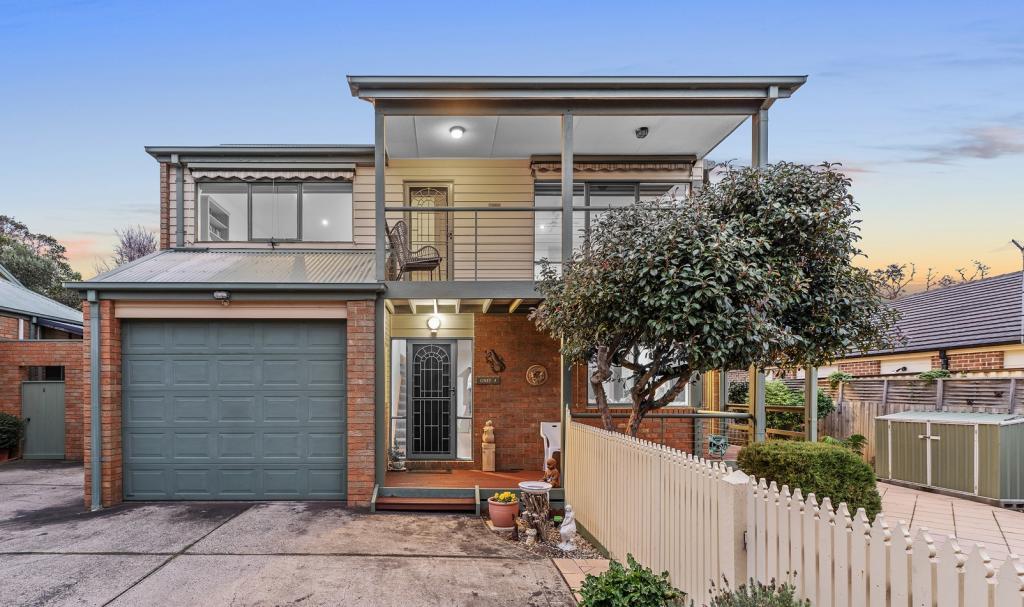 4/6 Beach Gr, Mornington, VIC 3931