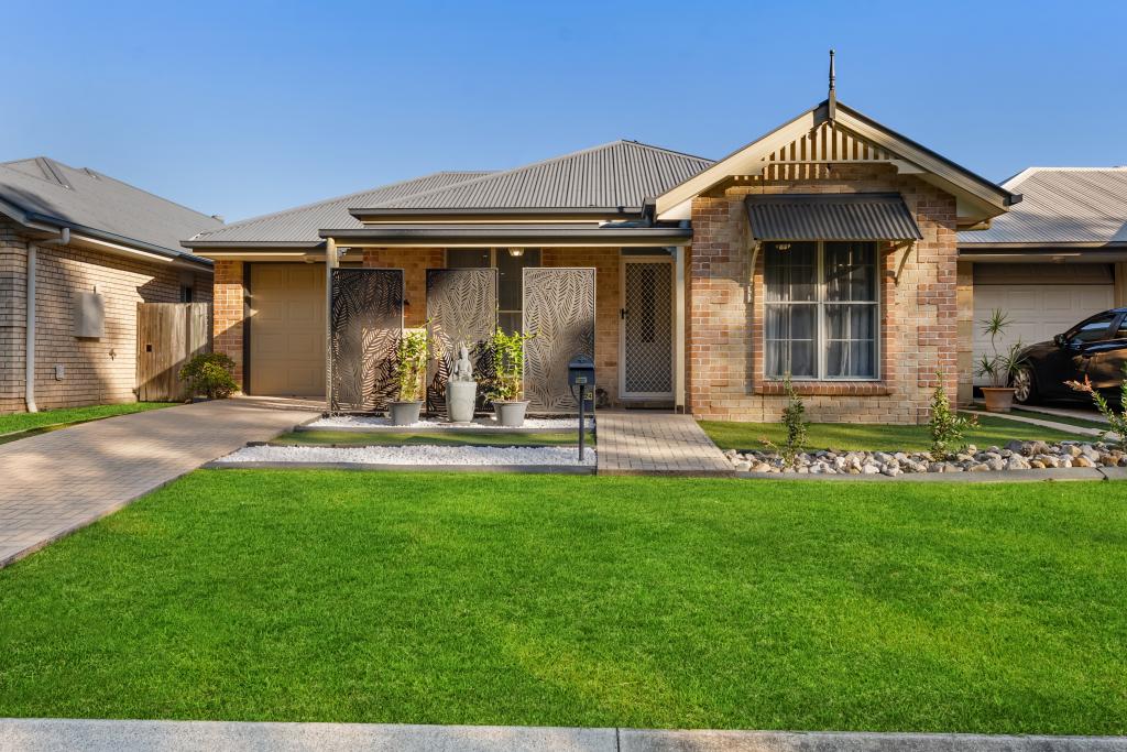 24 Alexandra Ave, North Lakes, QLD 4509