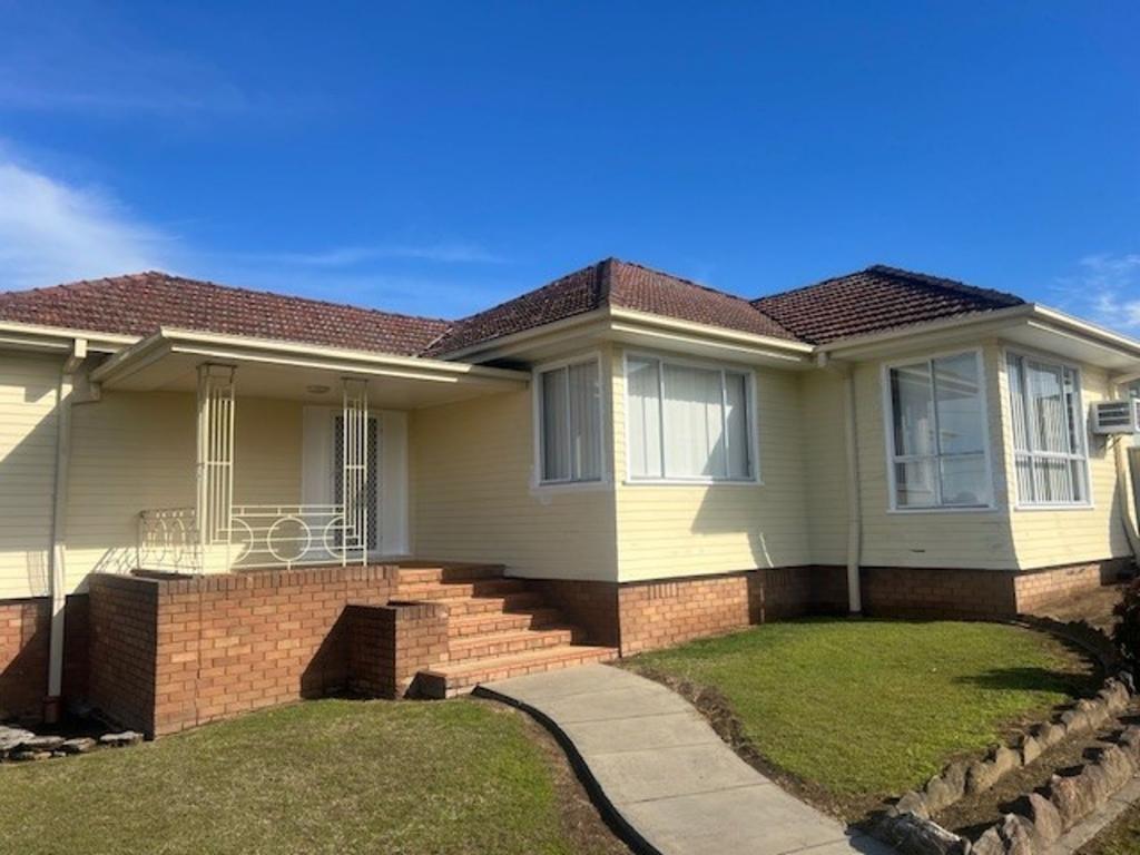 70 Military Rd, Guildford, NSW 2161