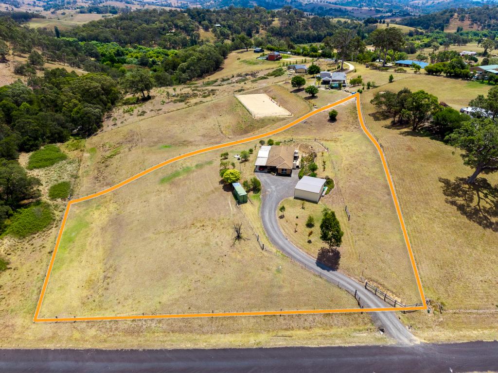 18 Wattle Pl, Bega, NSW 2550