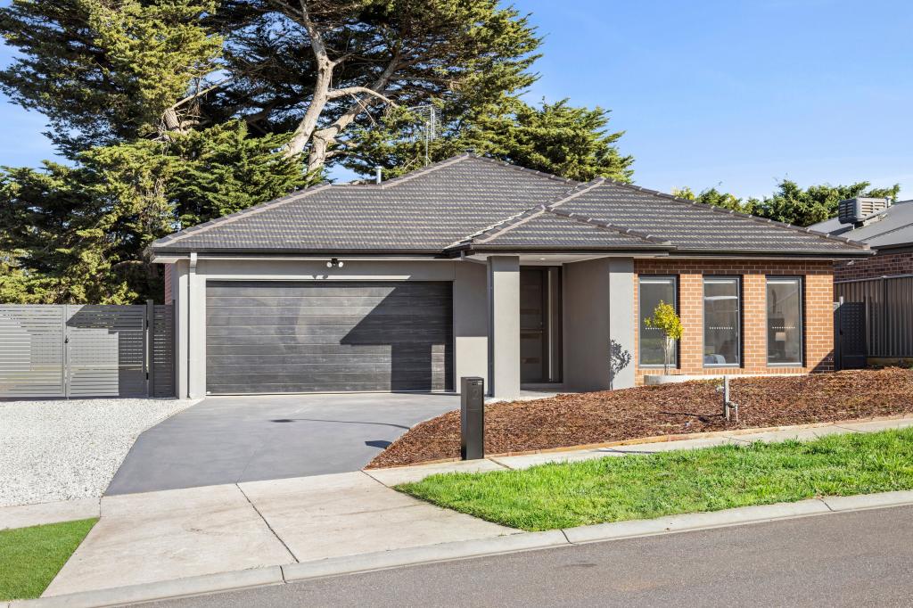 2 Armstrong Ct, Kyneton, VIC 3444