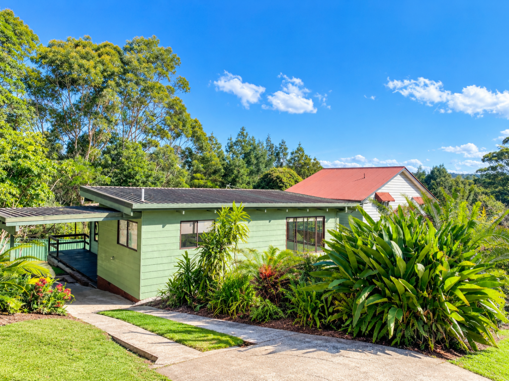 16 Pengana Cres, Mollymook, NSW 2539
