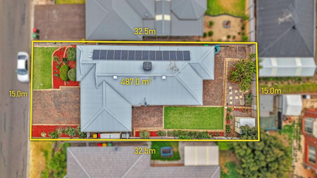 3 Hampshire Dr, Craigmore, SA 5114