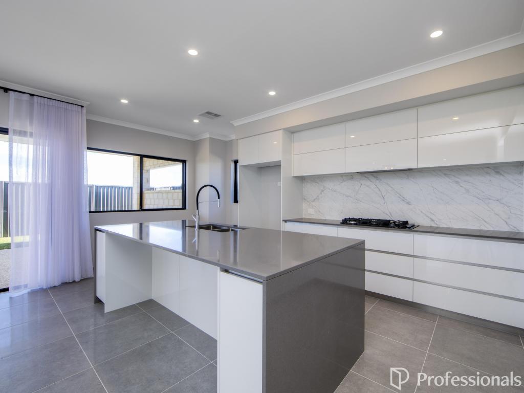 11 Solida Rd, Jindalee, WA 6036