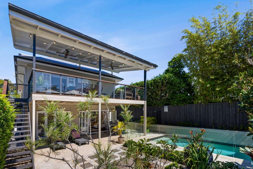 17 Bellevue Tce, Clayfield, QLD 4011