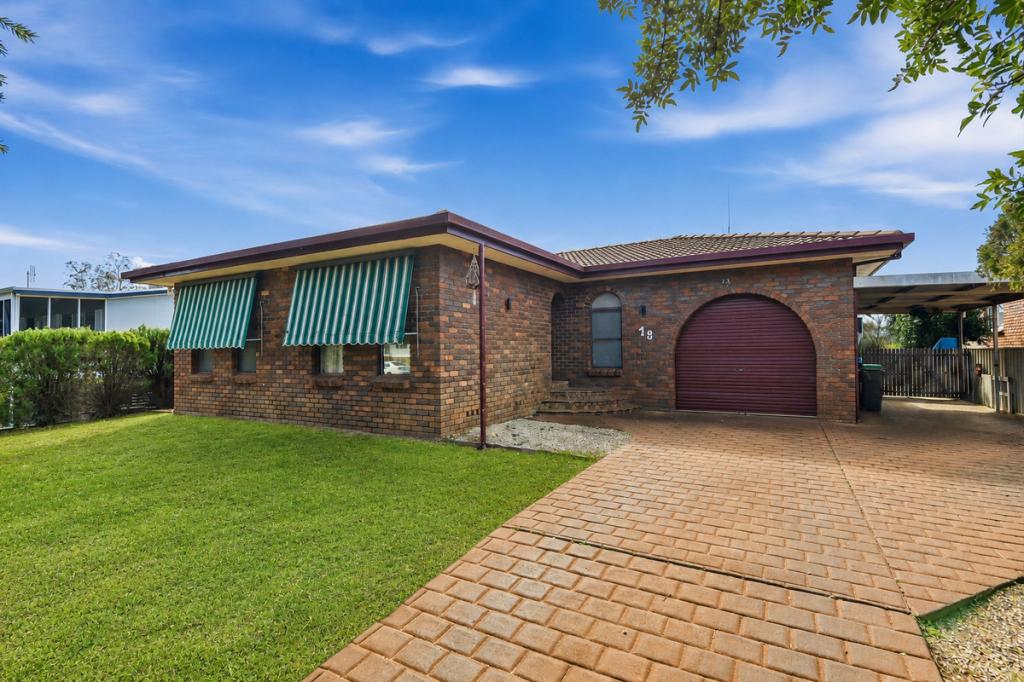 18 HALEY AVE, NARRABRI, NSW 2390
