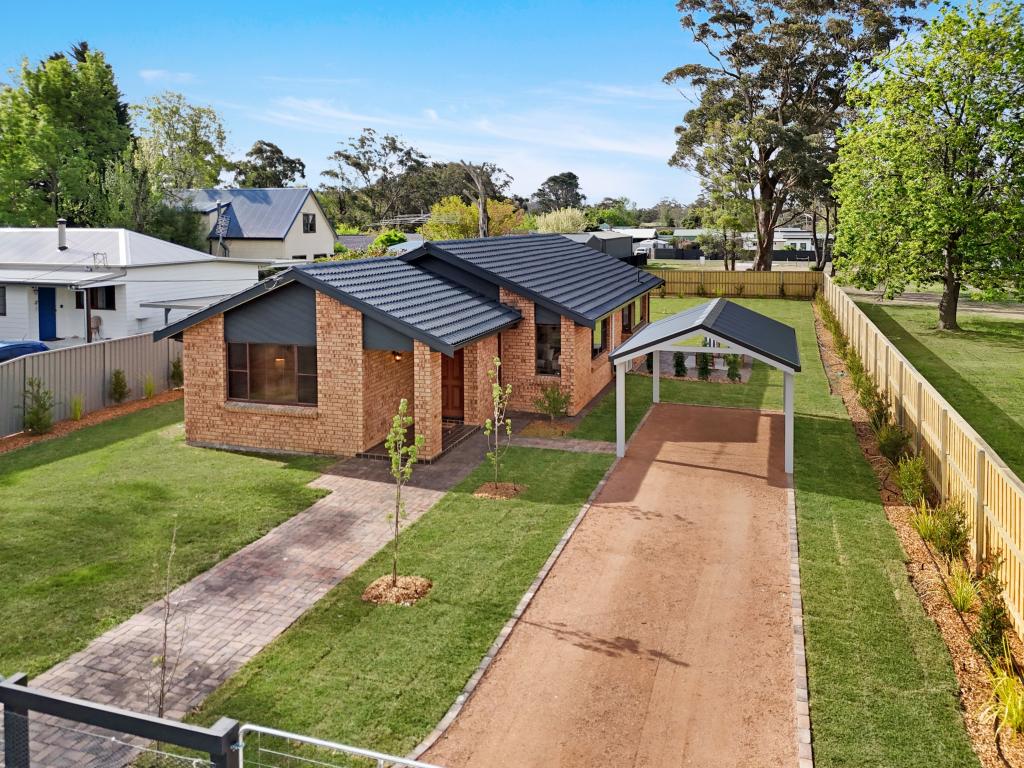36 Wattle St, Colo Vale, NSW 2575