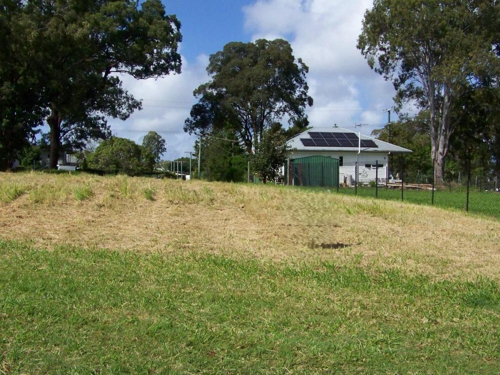 10 Crest Hvn, Lamb Island, QLD 4184