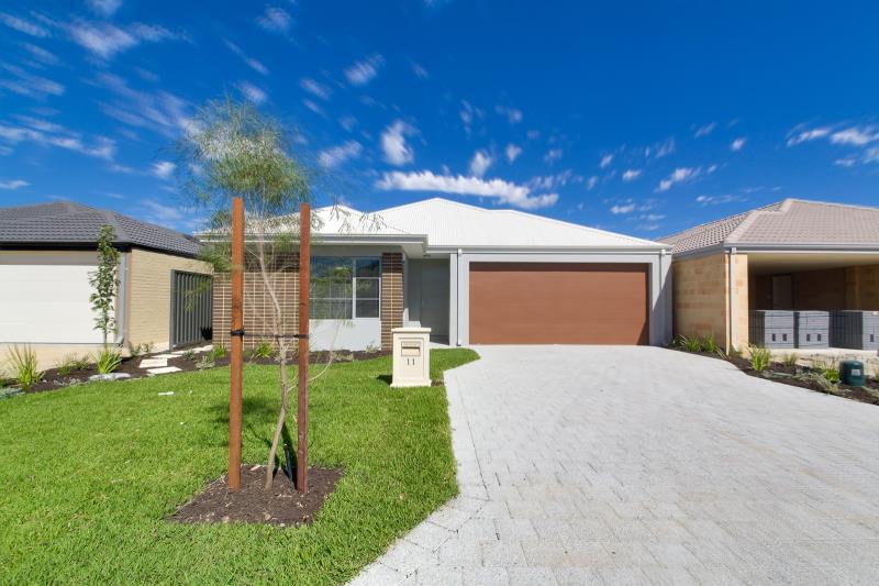 11 Athens Rd, Wellard, WA 6170