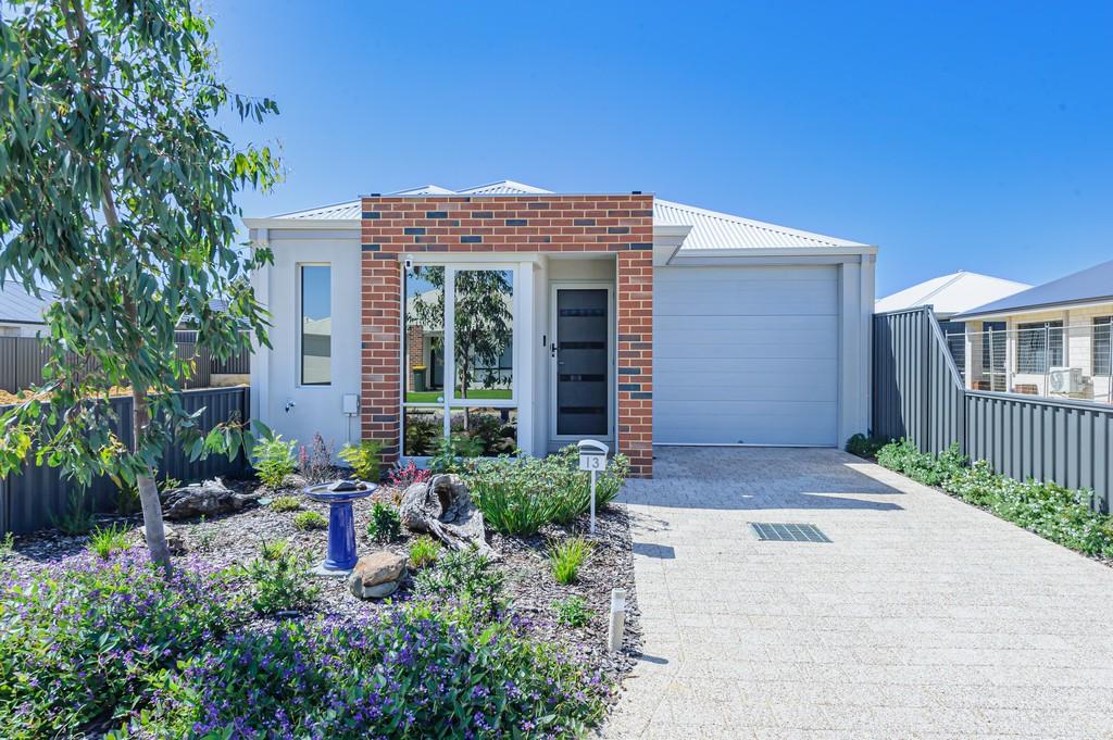 13 Encounter Rd, Byford, WA 6122