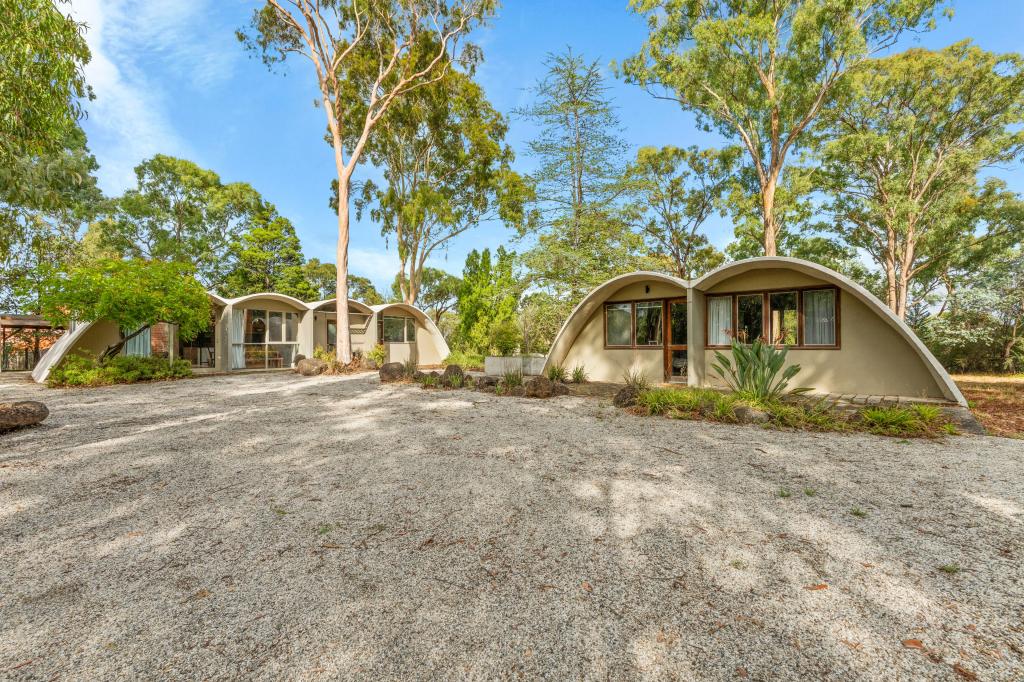 69 Ryans Rd, Eltham, VIC 3095