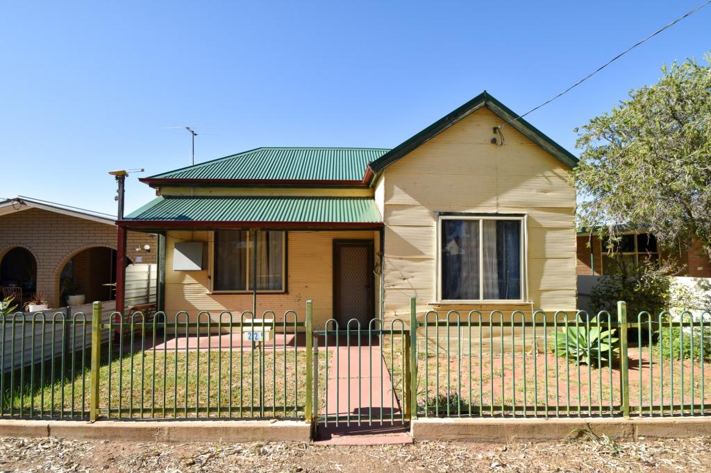 229 Hebbard St, Broken Hill, NSW 2880