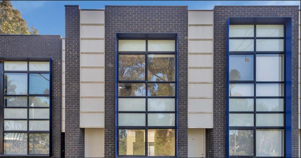 25 Derby Lane, St Clair, SA 5011