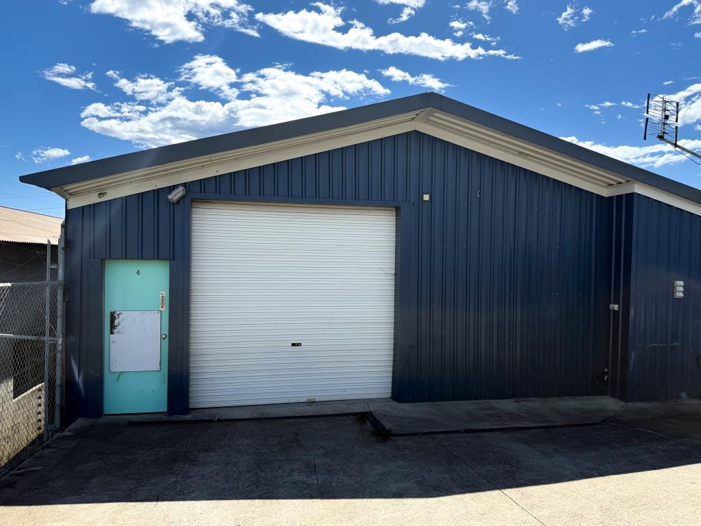 4/6 Orangegrove Ave, Unanderra, NSW 2526