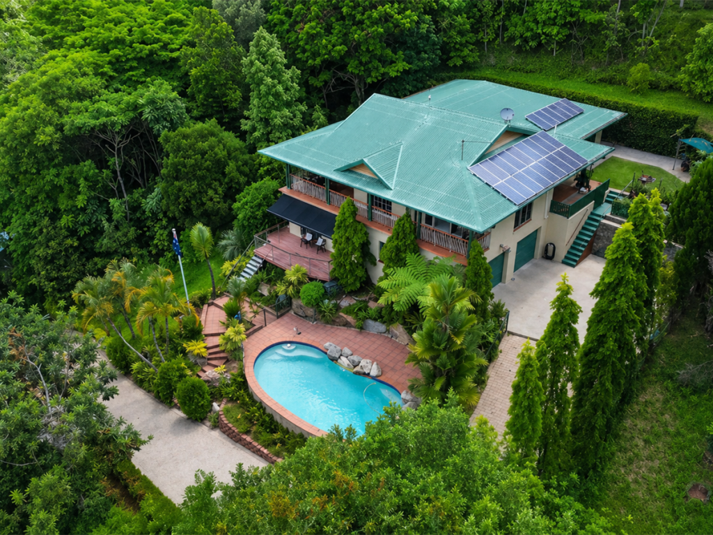 14-16 Currunda Cl, Redlynch, QLD 4870