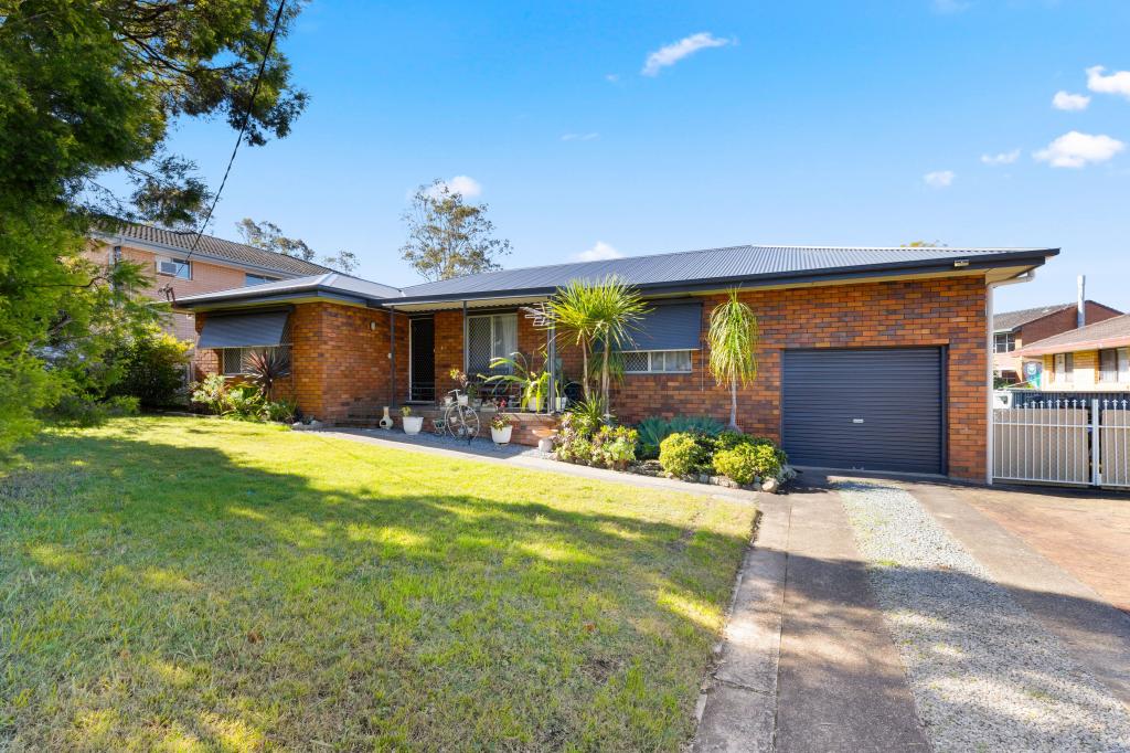 73 OXLEY ST, TAREE, NSW 2430