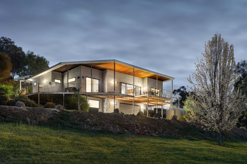 29 Valley Rd, Mia Mia, VIC 3444