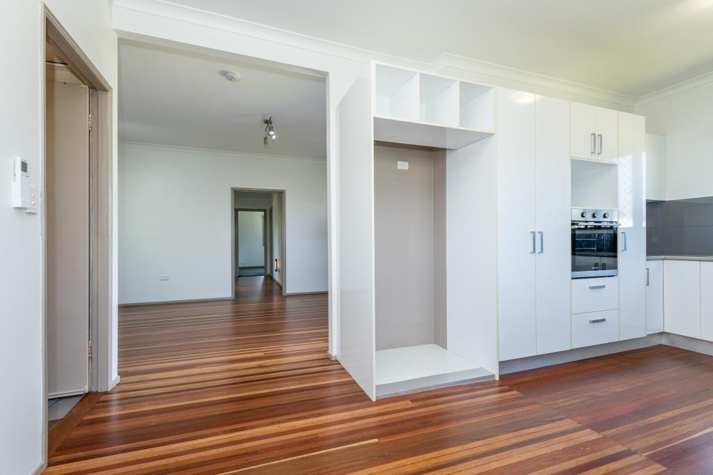 8 Leeson St, Svensson Heights, QLD 4670