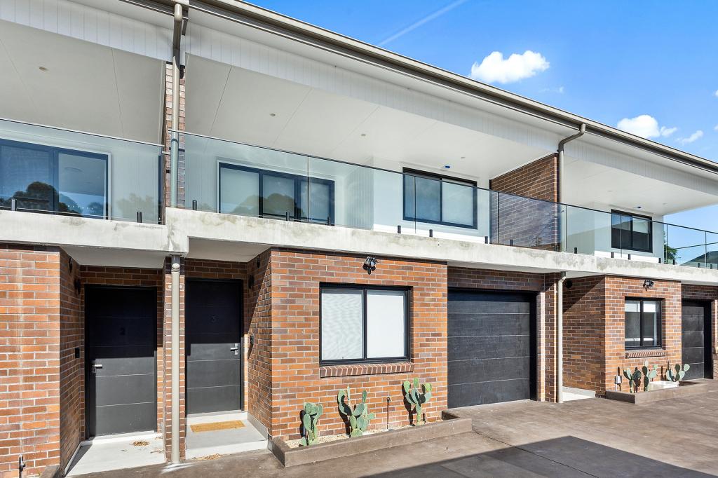 3/10 AITKIN PL, LAKE HEIGHTS, NSW 2502
