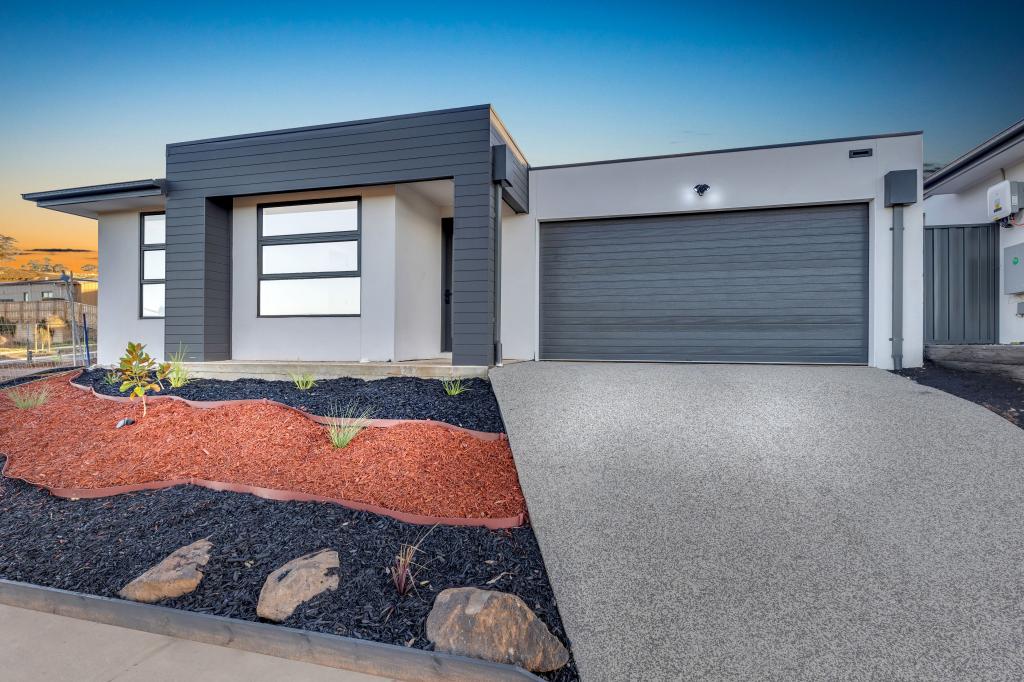 22 Fulham Cct, Bacchus Marsh, VIC 3340
