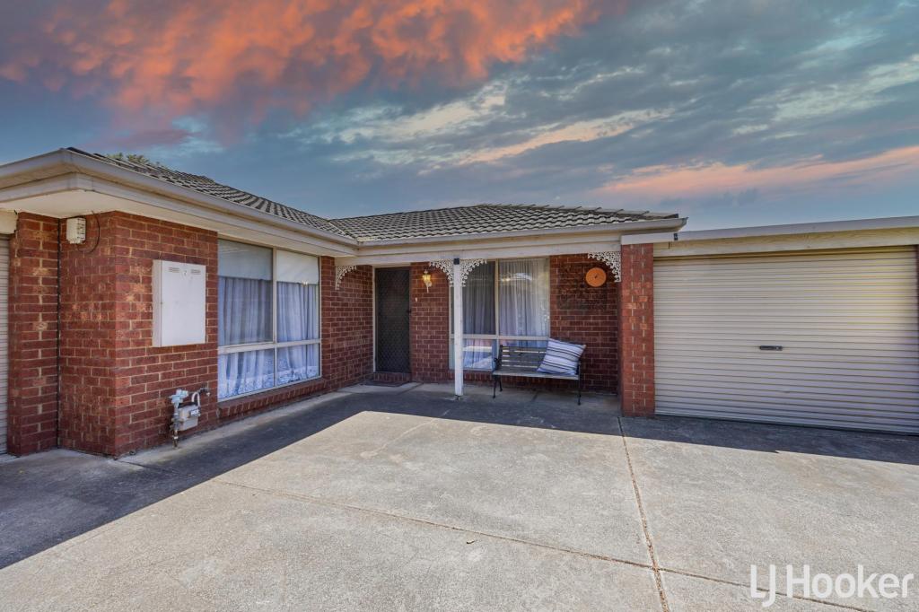 2/6 Northcott St, Melton South, VIC 3338