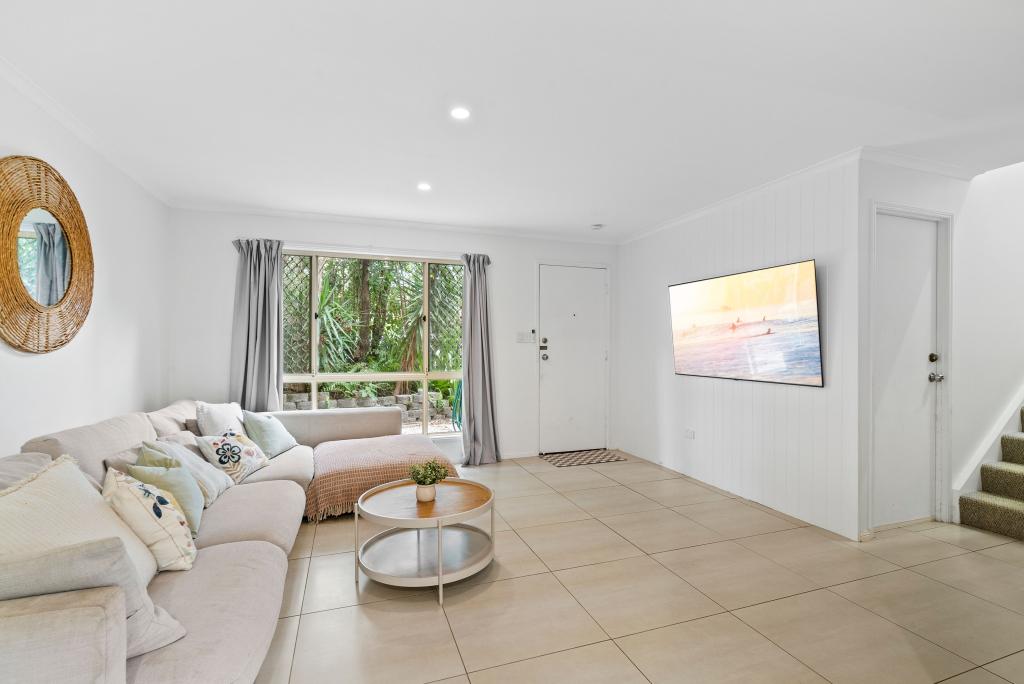 11/18 Bottlewood Ct, Burleigh Waters, QLD 4220