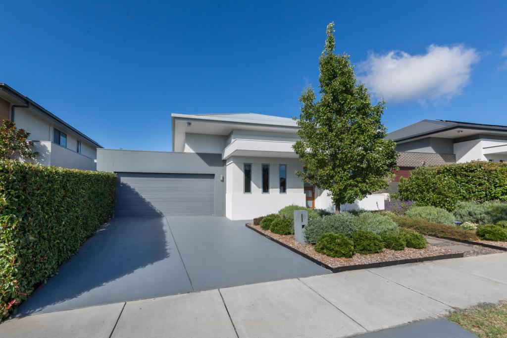 12 TYRRELL ST, GOOGONG, NSW 2620