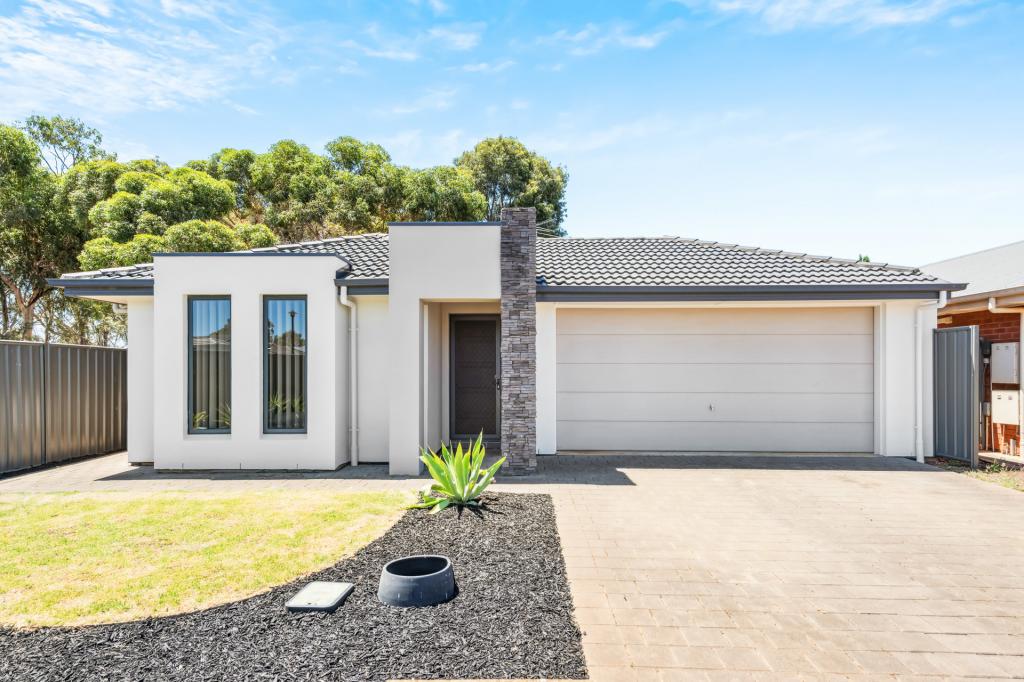 15 Wattle Cres, Munno Para West, SA 5115