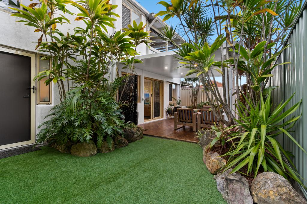 2/6 POWER CT, MOUNT COOLUM, QLD 4573