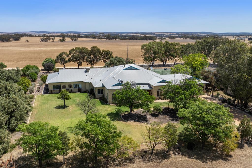 66 FOWLER RD, BOLGART, WA 6568