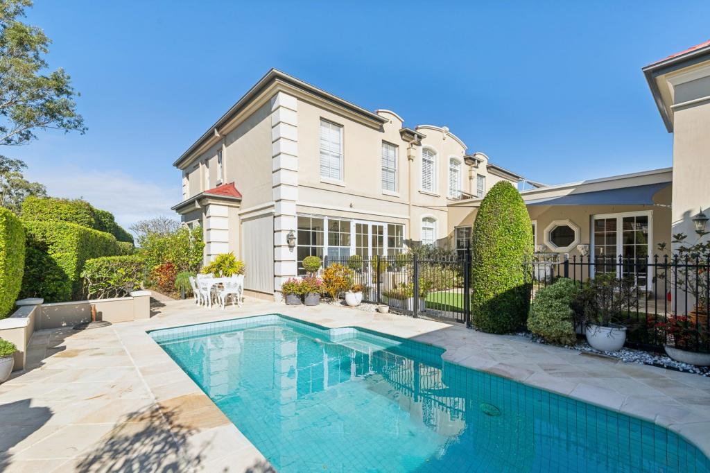 3187 Riverleigh Dr, Hope Island, QLD 4212