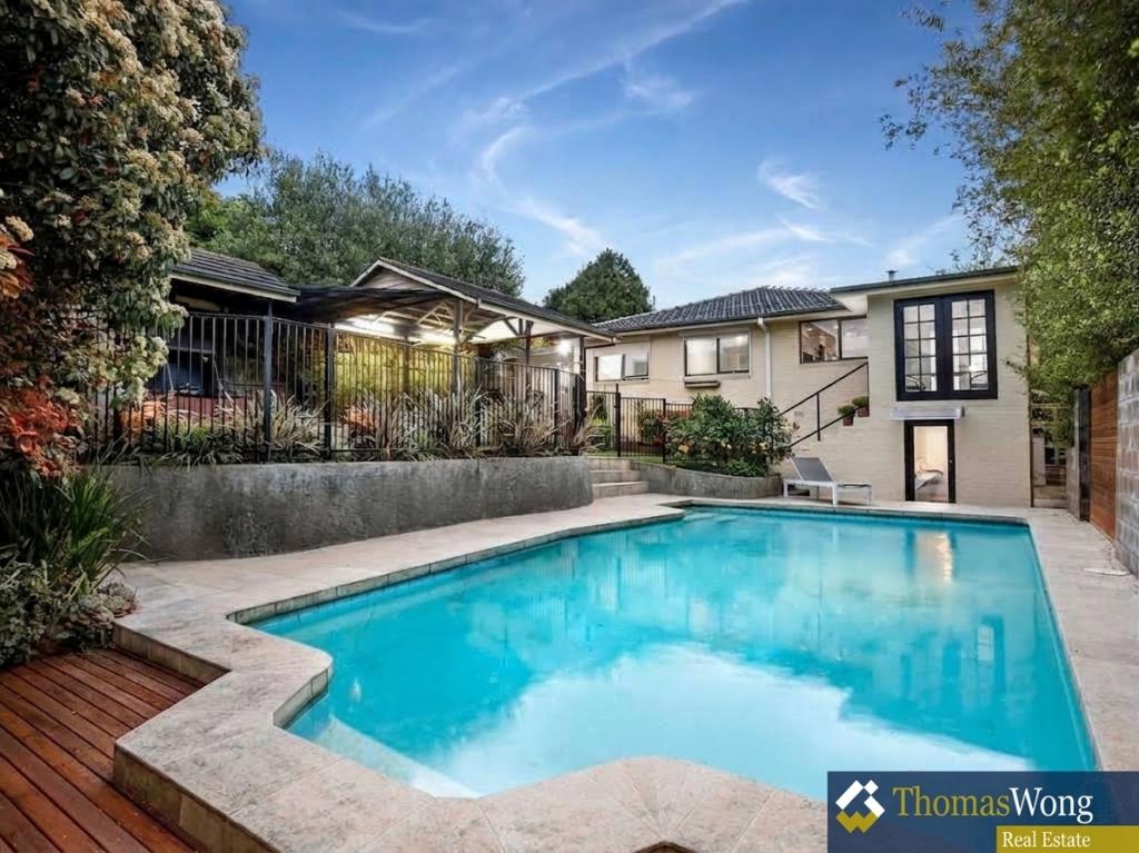 4 Baird St S, Doncaster, VIC 3108