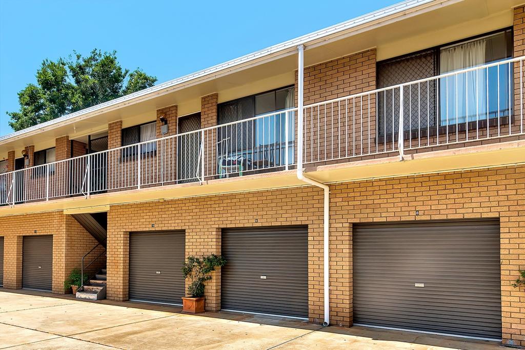 9/10 Phillip St, East Toowoomba, QLD 4350