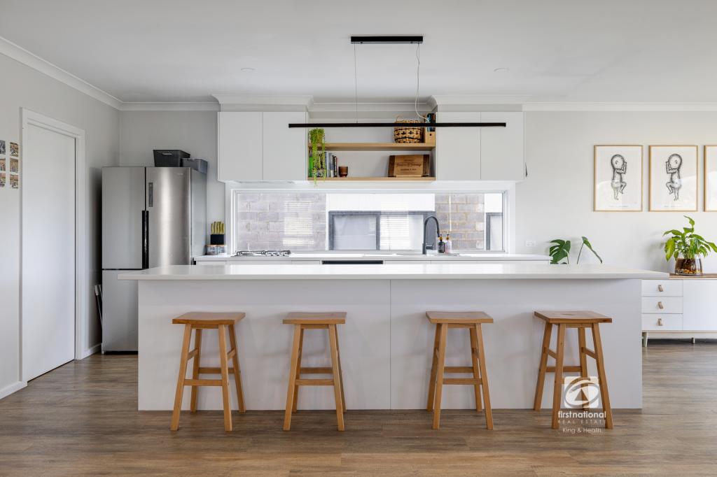 6 Riviera Ct, Lakes Entrance, VIC 3909