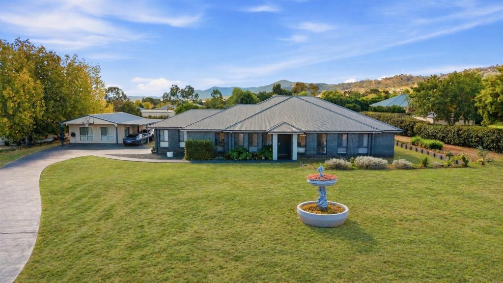 4 Sequoia Dr, Moore Creek, NSW 2340