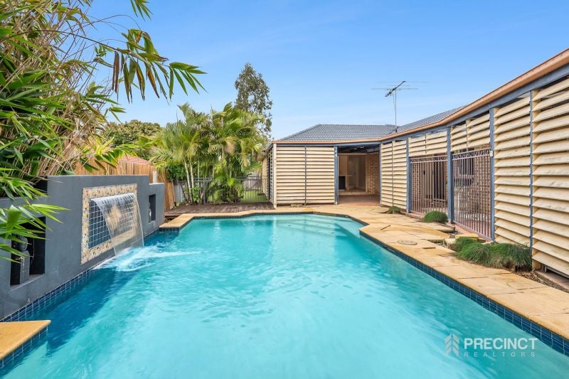 8 Timbarra Ct, Petrie, QLD 4502