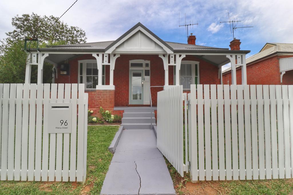96 Fitzroy St, Cowra, NSW 2794